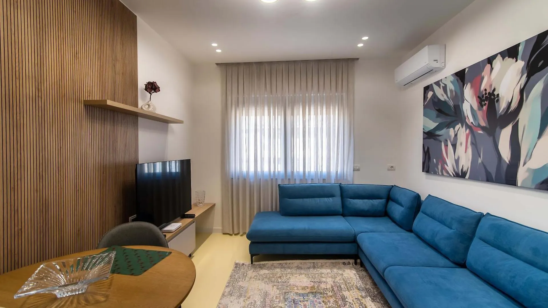 Super City Center Apartments ティラナ アルバニア