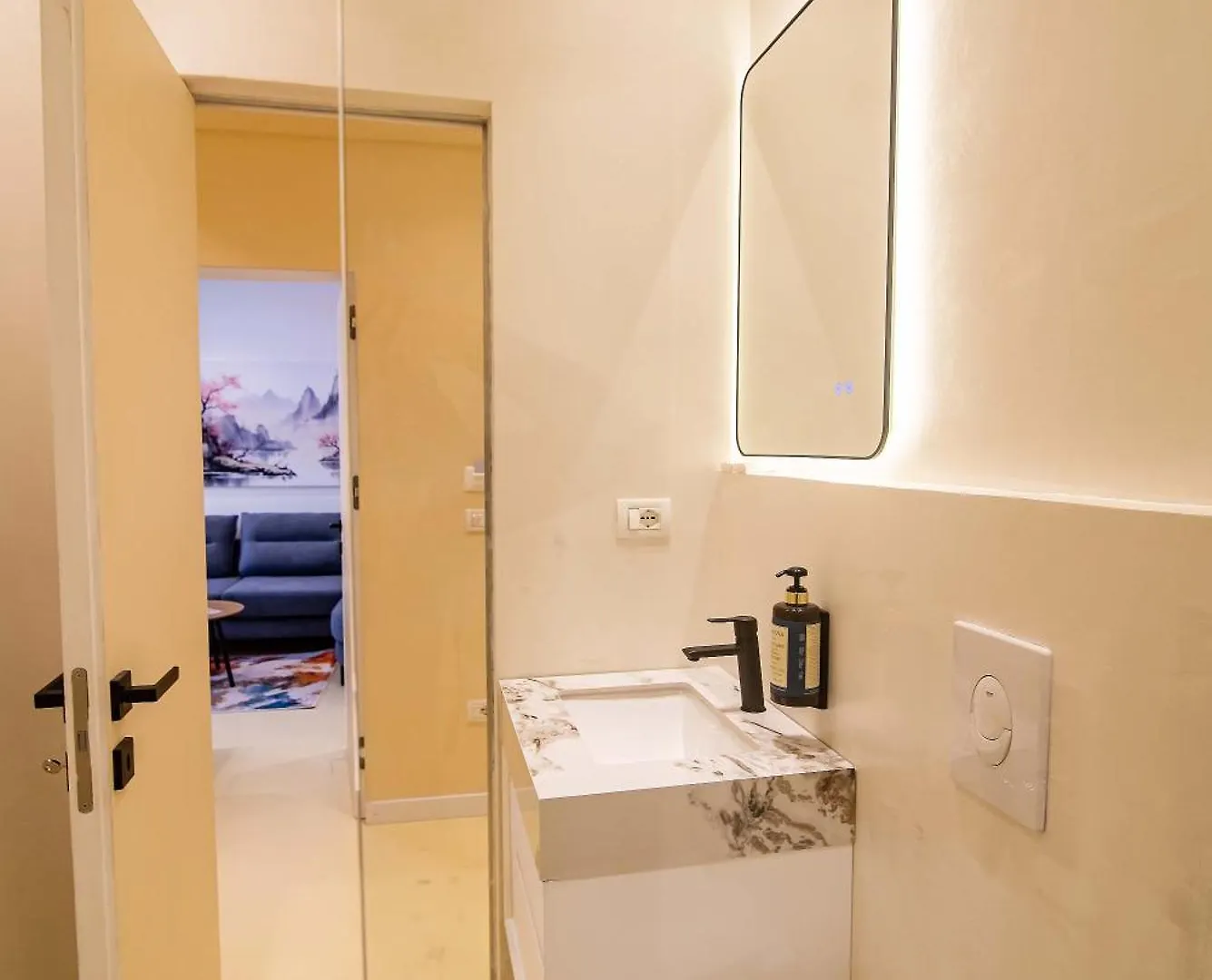 Super City Center Apartments ティラナ