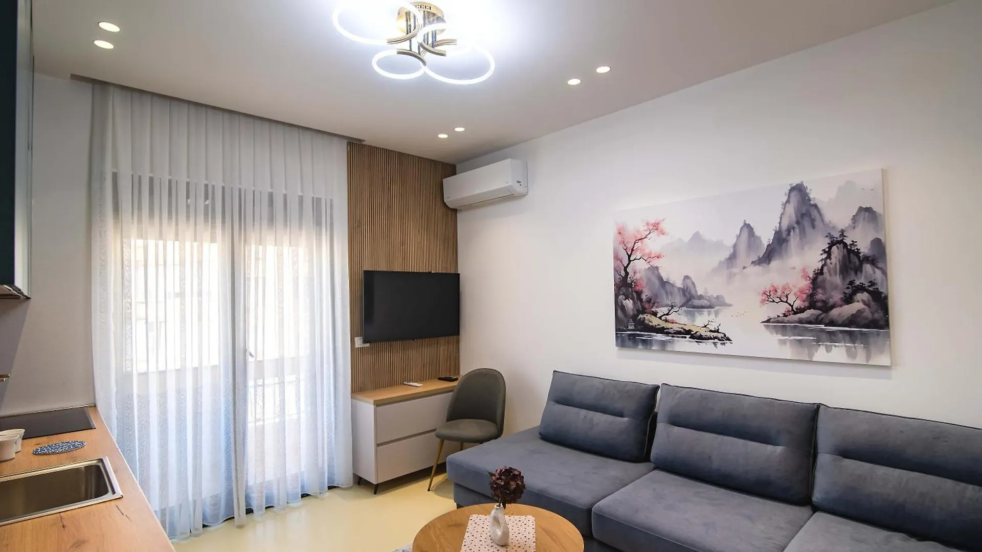 Super City Center Apartments ティラナ アルバニア